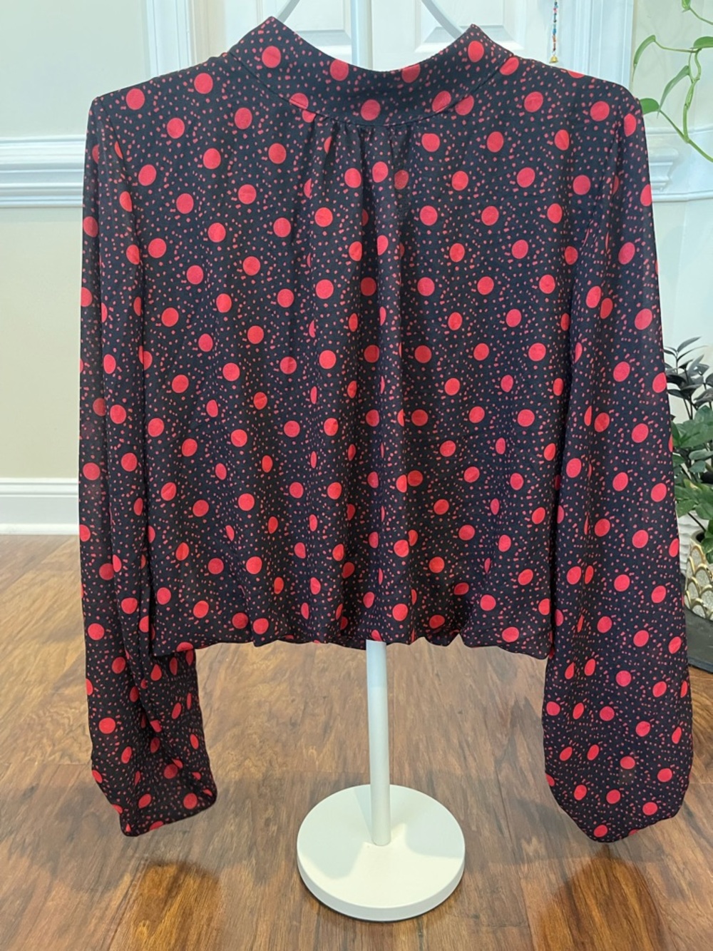 Made in Italy Black & Red Polka Dot Crop Top – Long Sleeve, Elastic Waist, Small